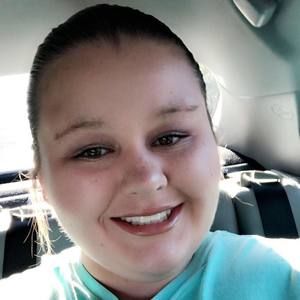 Meet your Posher, Macie